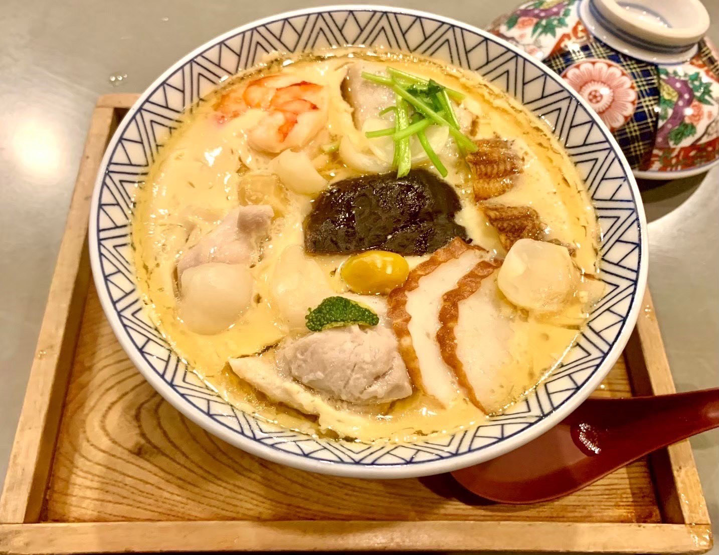 大阪だしうどん